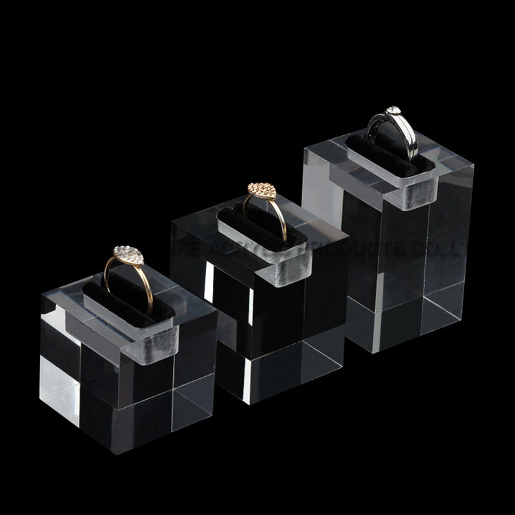 acrylic square ring display block.jpg