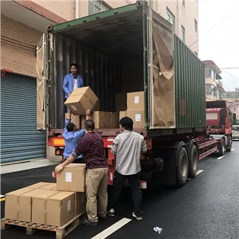 Доставка акриловой цветочной коробки роз